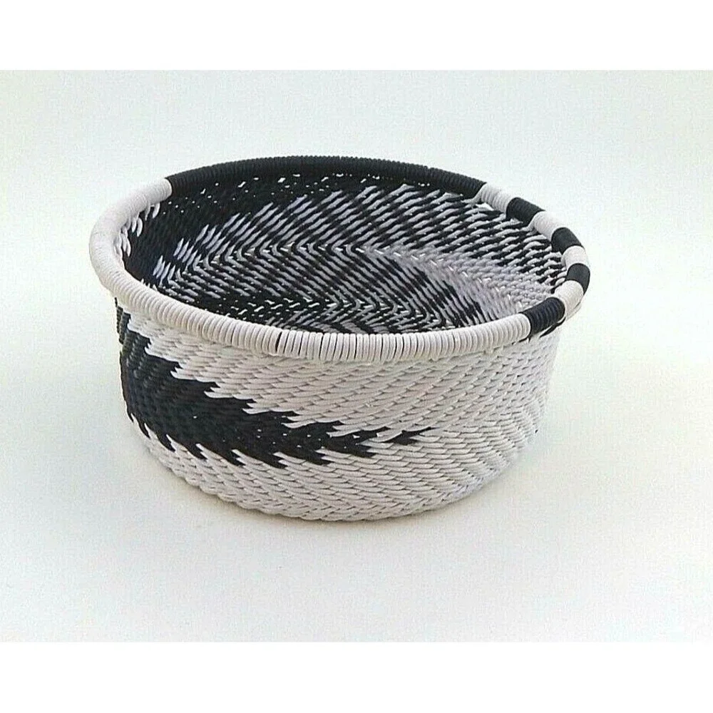 Fair Trade Zulu Telephone Wire Hand Crafted Swirl Basket Trinket Dish 3.5 Inch